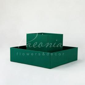 Коробка из картона и пластика квадратная темно-зеленая 20см*20см*28см